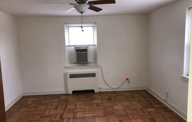 1 bed, 1 bath, 700 sqft, $1,500, Unit 00 - E