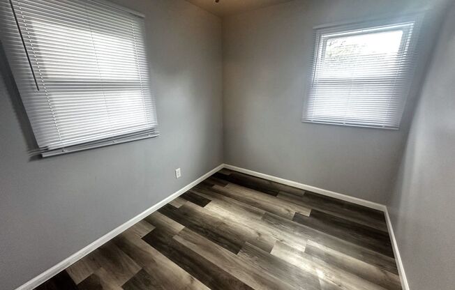 2 beds, 1 bath, $1,245