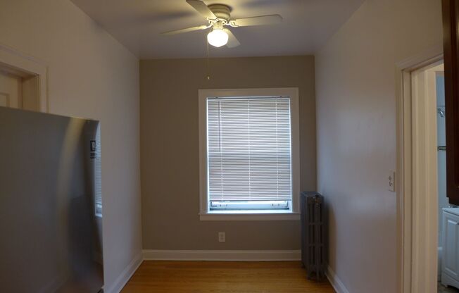 2 beds, 1 bath, 1,000 sqft, $1,850, Unit 305