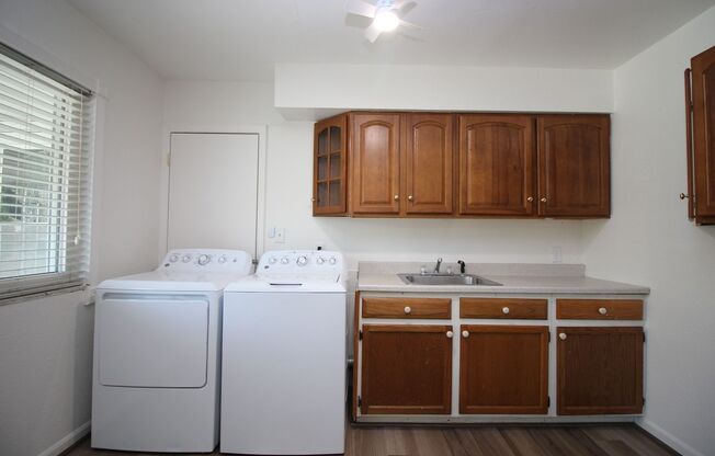 3 beds, 1 bath, $1,050