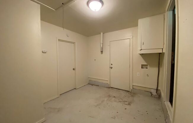 4 beds, 1 bath, $1,295