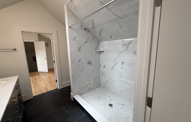 13 15 BEECHWOOD