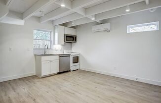 1 bed, 1 bath, $1,085