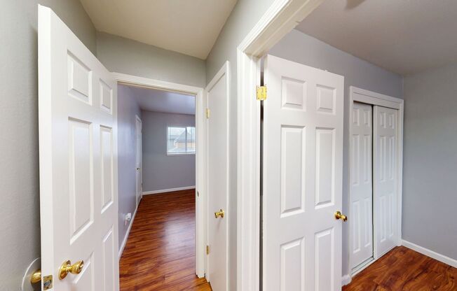 2 beds, 1 bath, 715 sqft, $2,450, Unit 619-1