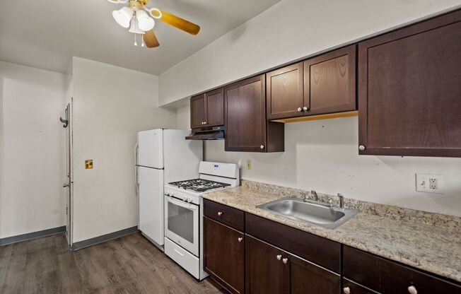 2232 Woodstock Avenue