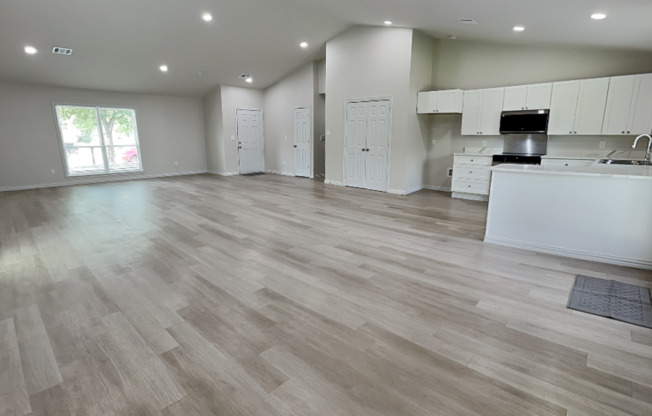 4348 SPINDLETREE LN