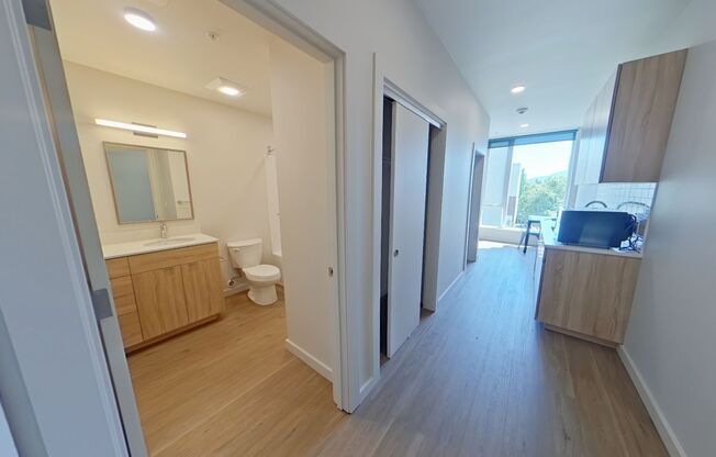 Studio, 1 bath, 314 sqft, $1,250, Unit 411