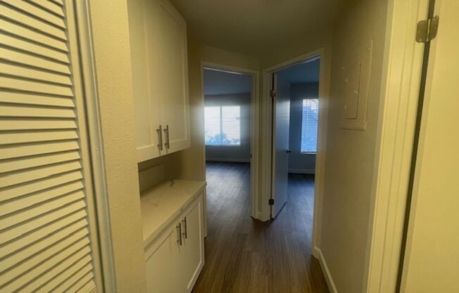 2 beds, 2 baths, 1,000 sqft, $2,695, Unit O