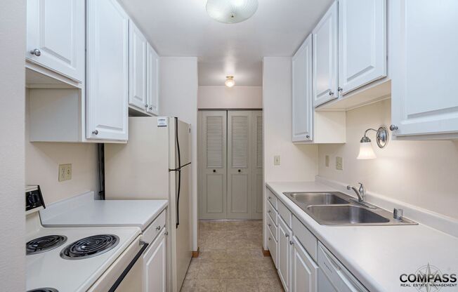 1 bed, 1 bath, 624 sqft, $1,025, Unit 212