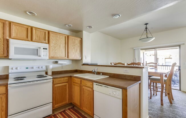 2 beds, 2 baths, 1,403 sqft, $2,000, Unit 2063