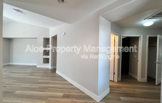 1465 E NATASHA DR