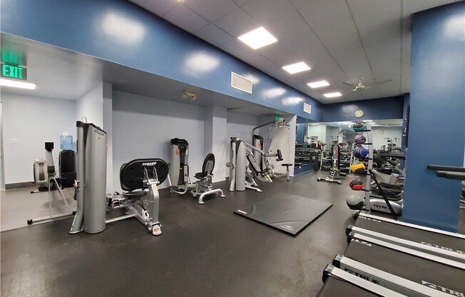 1 bed, 2 baths, 888 sqft, $4,995, Unit 2204