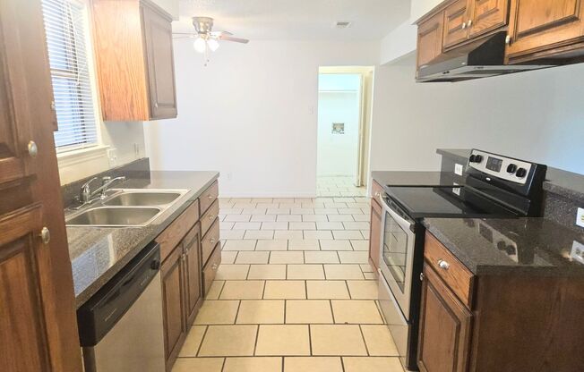 Single story home in Mansfield ISD on Cul De Sac