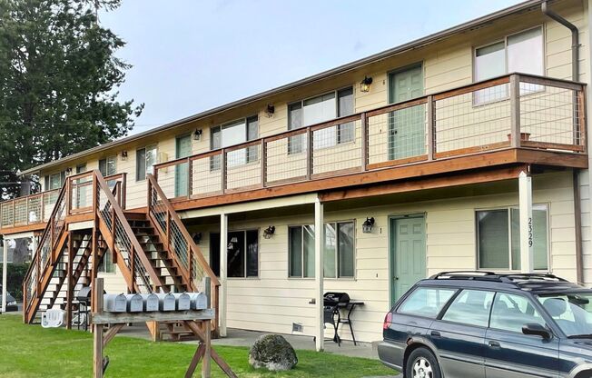 2329 Orleans