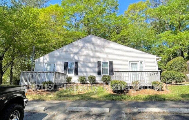 155 BOWEN ST