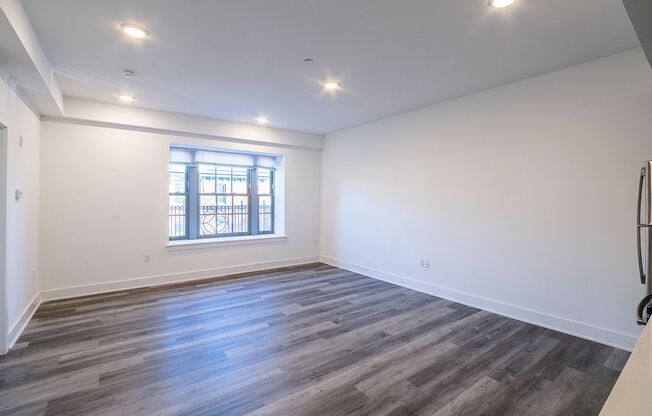 1 bed, 1 bath, 605 sqft, $1,825, Unit 311