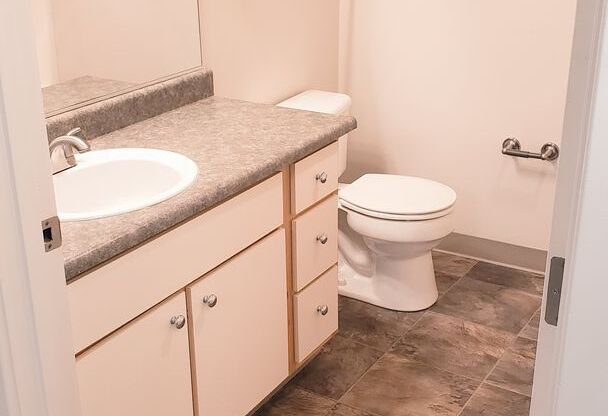 1 bed, 1 bath, 665 sqft, $1,465, Unit 228