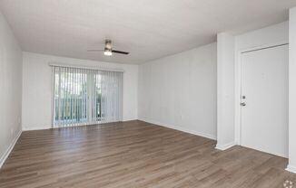 3 beds, 2 baths, 1,560 sqft, $1,550, Unit I62