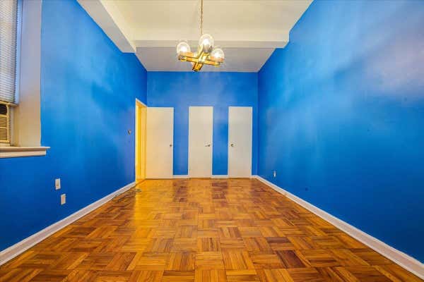 102-55 67 Drive