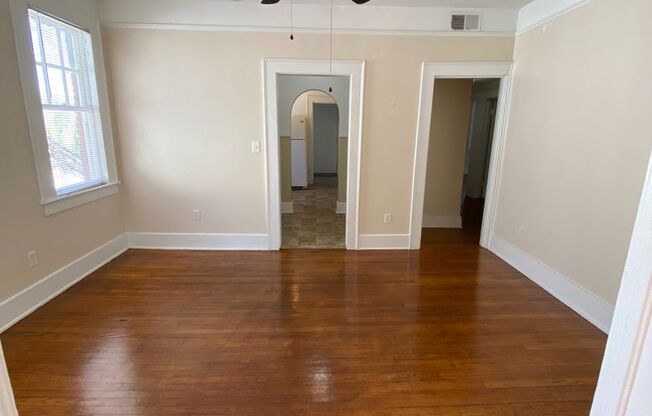 542 East 49th Street