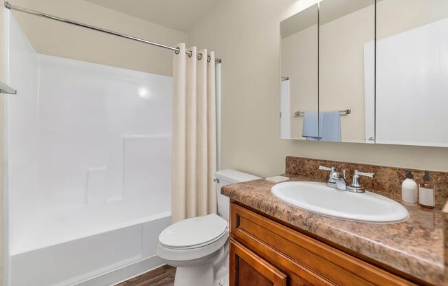 2 beds, 1 bath, 840 sqft, $1,275, Unit S1127