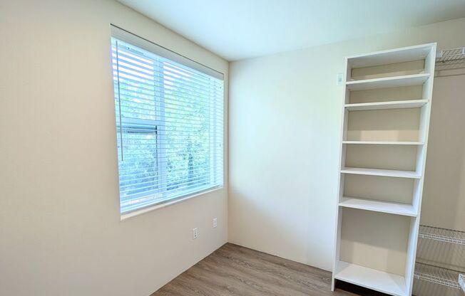 Studio, 1 bath, 160 sqft, $1,150, Unit 352