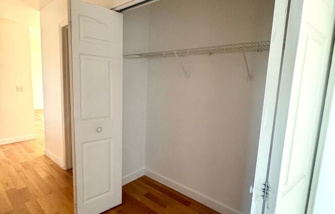 3 beds, 2 baths, 1,205 sqft, $2,075, Unit 122