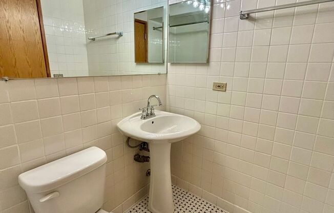 Studio, 1 bath, 450 sqft, $1,645, Unit 531-306