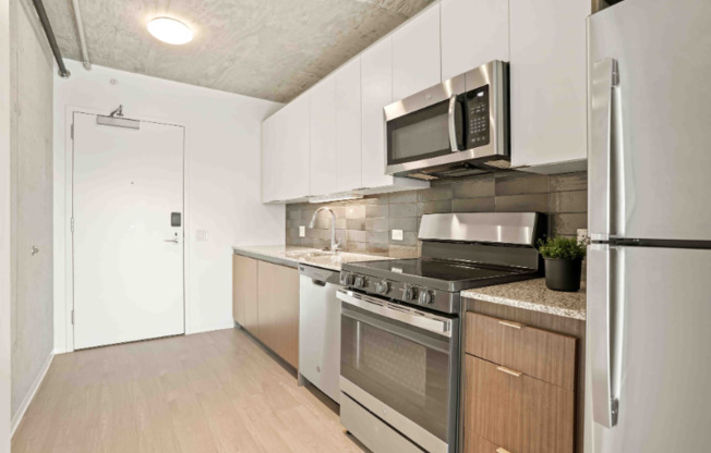 2132 S WABASH AVE