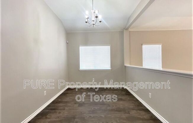 1309 LAUREL GLN BLVD