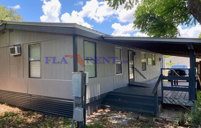 3/2 Mobile Home with fenced yard