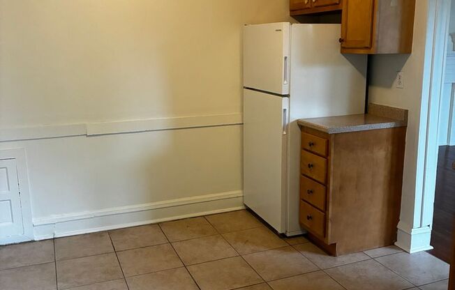 2 beds, 1 bath, 820 sqft, $1,479, Unit 7227 Penn Ave. #3B