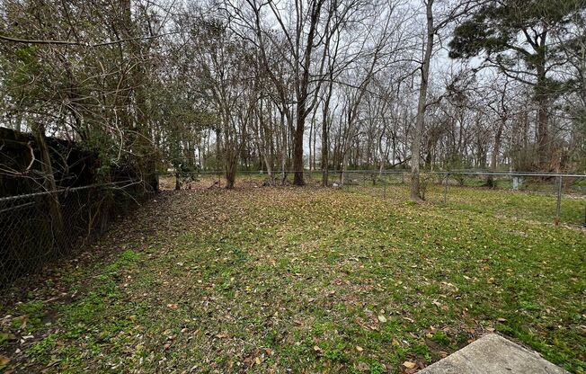 405 Knollwood Circle