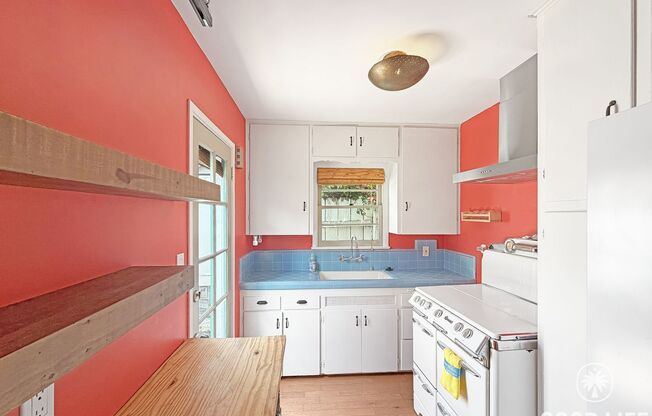 Marlborough Dr (Units 4519-4521)