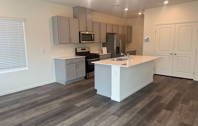 4 bedroom Henderson home for rent.