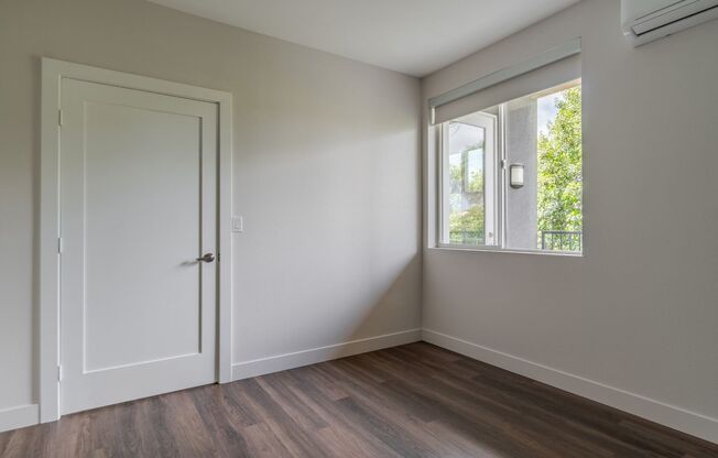 1 bed, 1 bath, $2,275, Unit 403