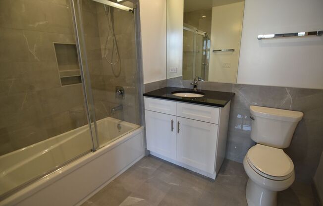 1 bed, 1 bath, 642 sqft, $3,150, Unit 3833-701