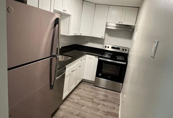 1 bed, 1 bath, 800 sqft, $2,175, Unit 29