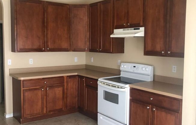 3 BEDROOM RENTAL HOME AVAILBLE NOW