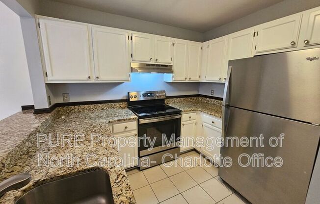 3302 Selwyn Farms Ln