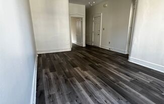 1 bed, 1 bath, $1,295, Unit Apt 2