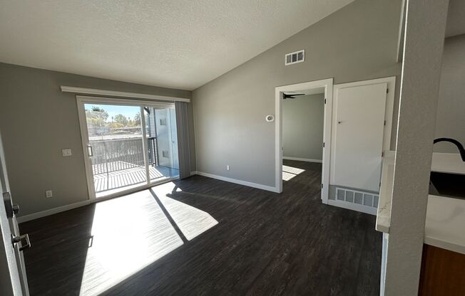 1 bed, 1 bath, 635 sqft, $2,145, Unit K205