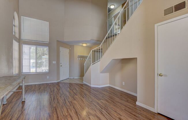 Spacious 2 story home!