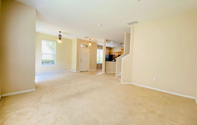 3BD / 2.5BA Carriage Home