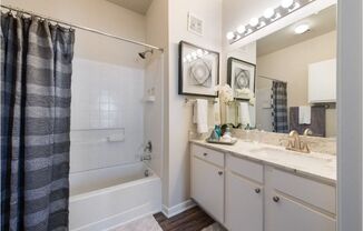 Large Bathroom at The Madison of Tyler Apartment Homes, Tyler