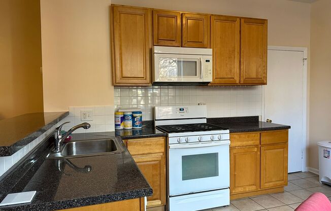 Spacious 3-Bedroom 2-Bathroom House in Cedar Park