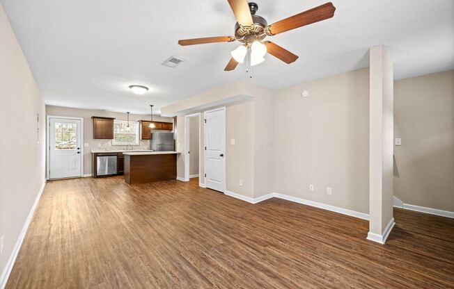 E Knollwood Cir - 1560