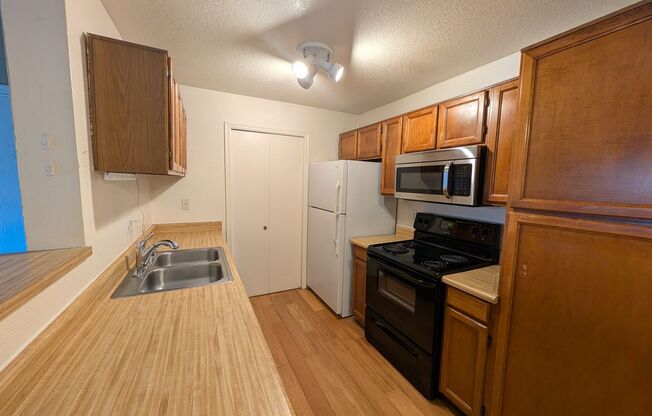 2 Bed / 2 Bath