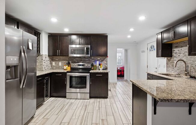 1721-1723 Edwards Way