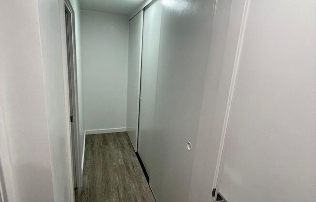 Studio, 1 bath, 430 sqft, $2,250, Unit 19